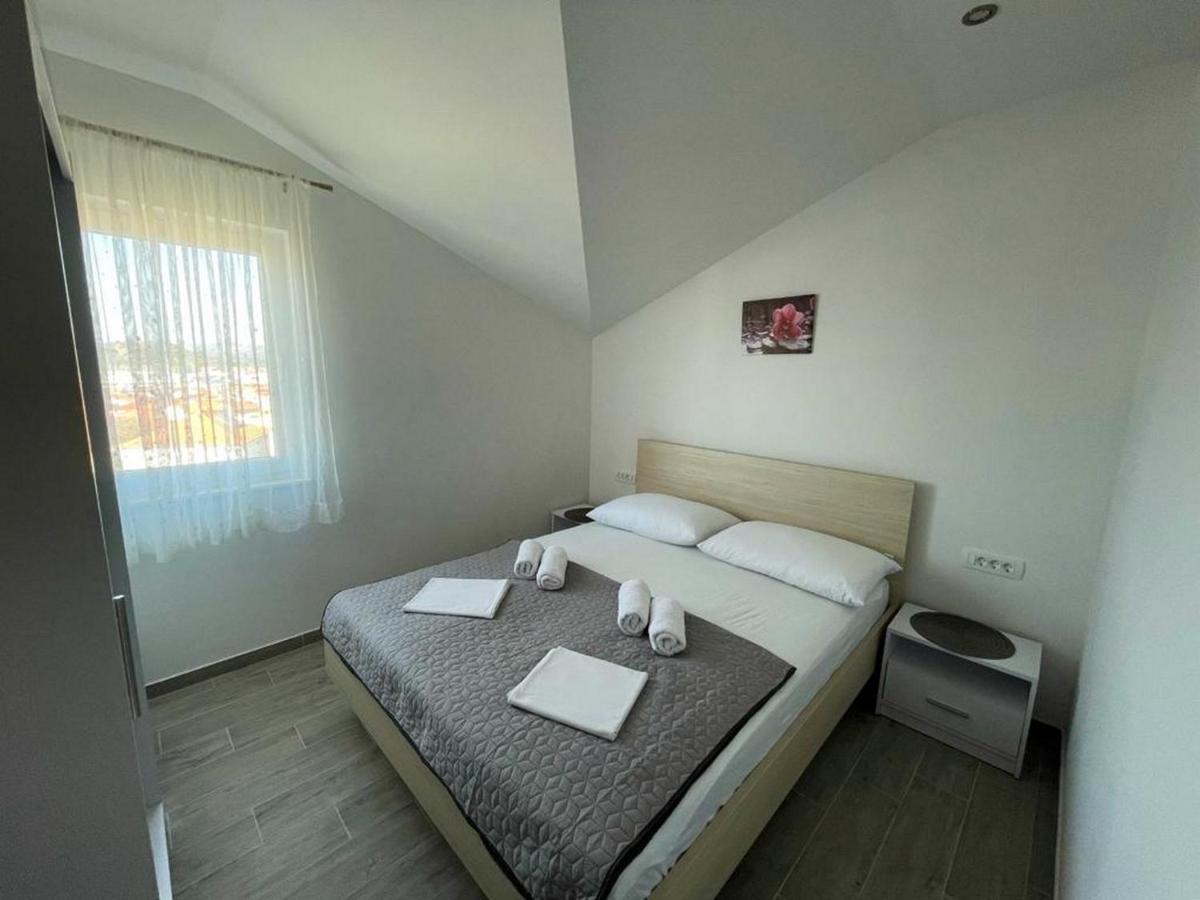Apartments Kostelic Муртер Экстерьер фото