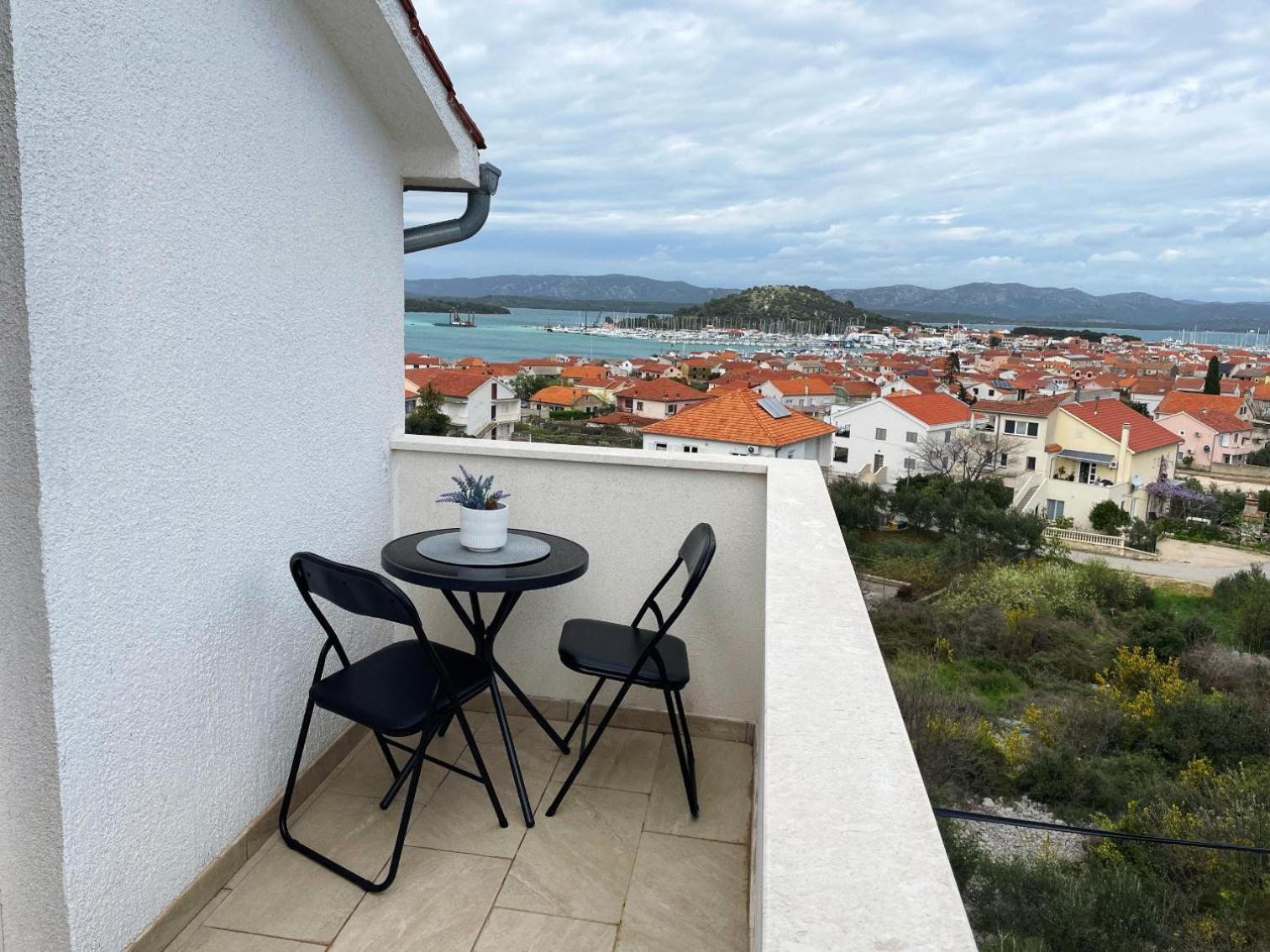 Apartments Kostelic Муртер Номер фото